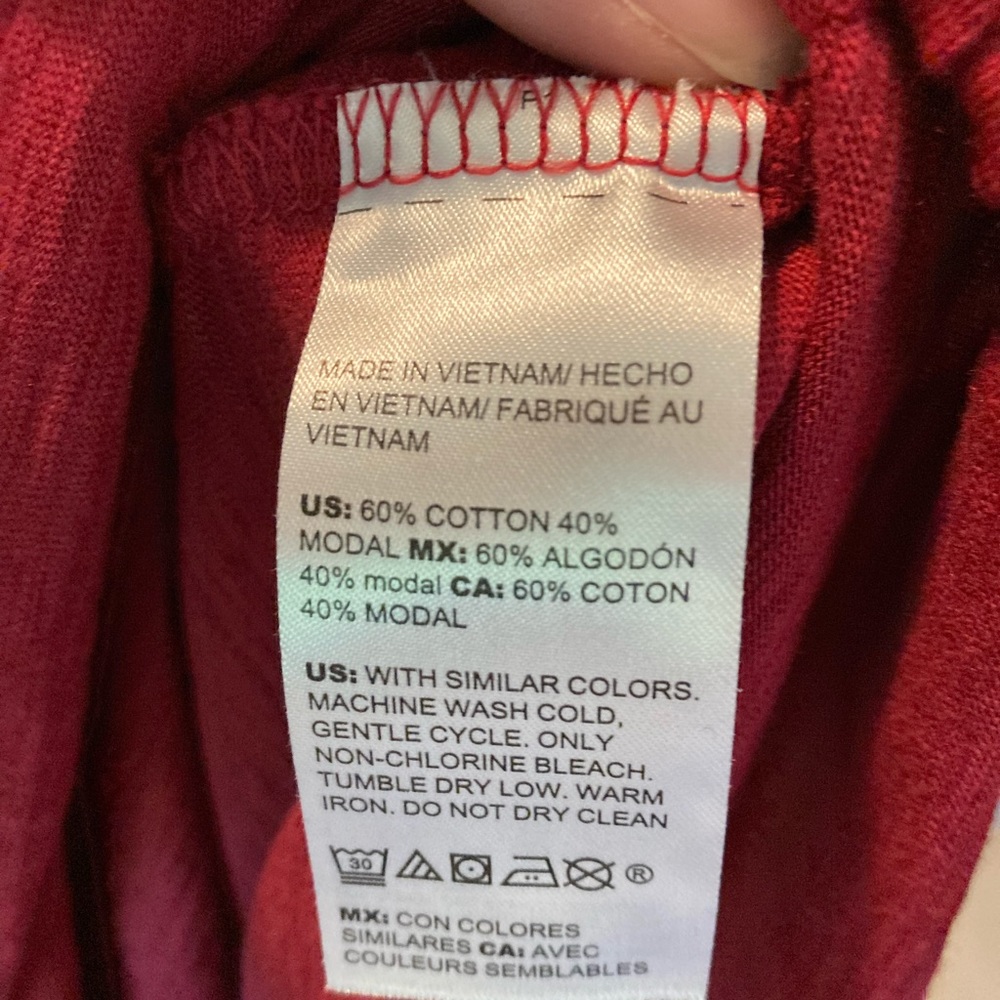 Chicos super comfy and popular slub tee. Like new. Size 1 petite / petite medium - Picture 5 of 8